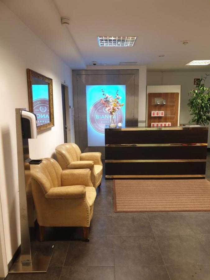 Bookvienna "Jim" Apartments Bagian luar foto